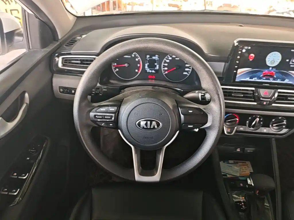 Kia Forte — миниатюра 11