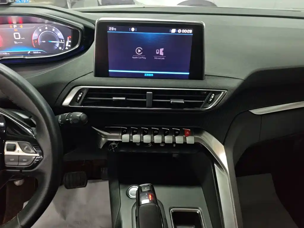 Peugeot 5008 — миниатюра 13