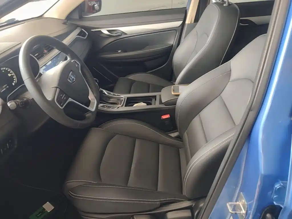 Geely Emgrand — миниатюра 15