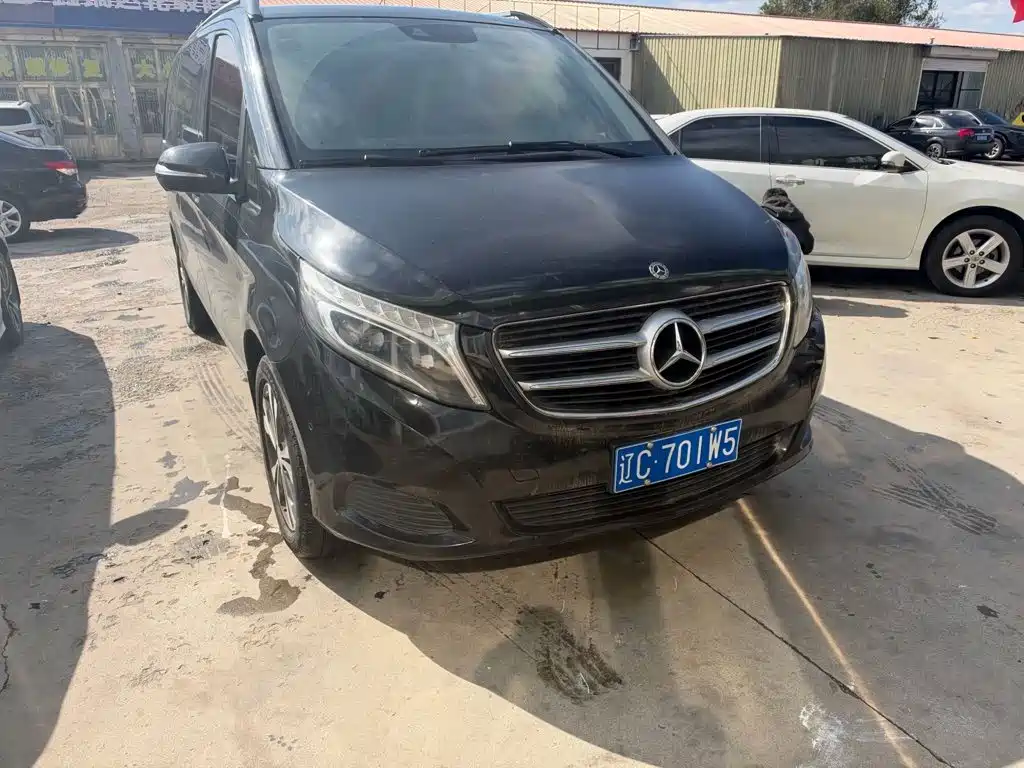 Mercedes-Benz V-Class — миниатюра 2