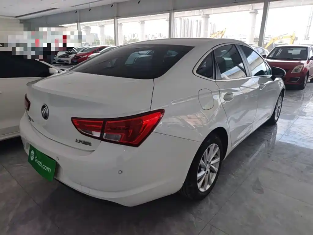 Buick Verano — миниатюра 7