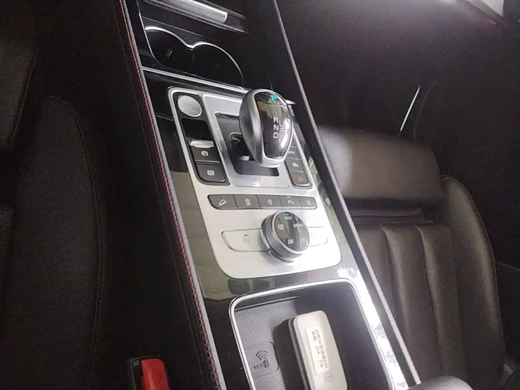 BYD Tang New Energy — миниатюра 14