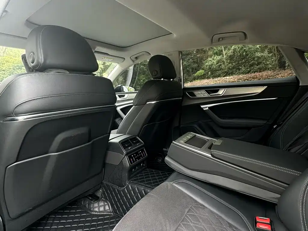 Audi A7L — миниатюра 9