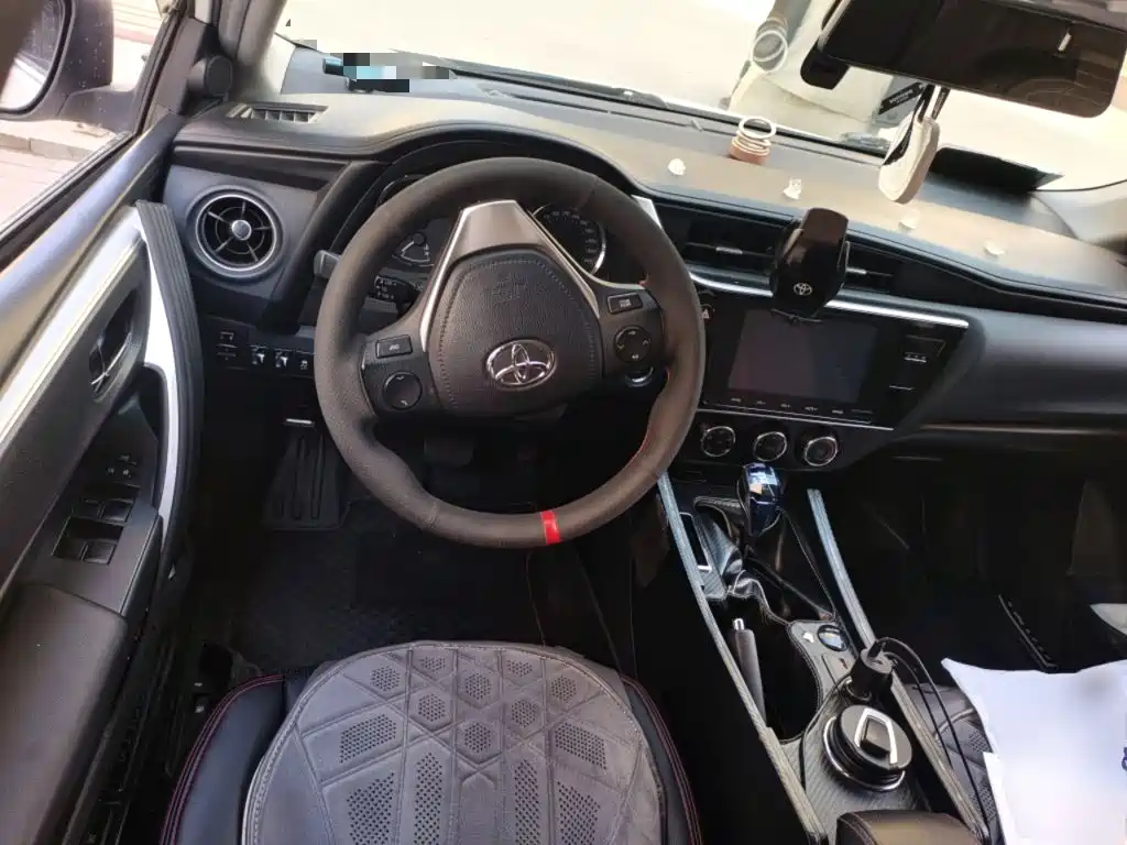 Toyota Corolla — миниатюра 6