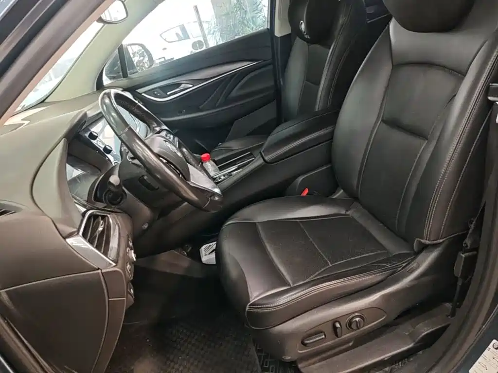 Buick Enclave — миниатюра 15