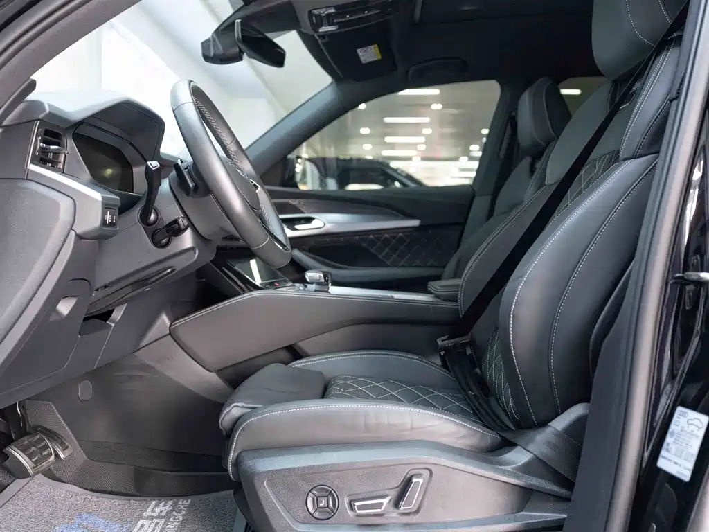 Audi Q6 — миниатюра 16