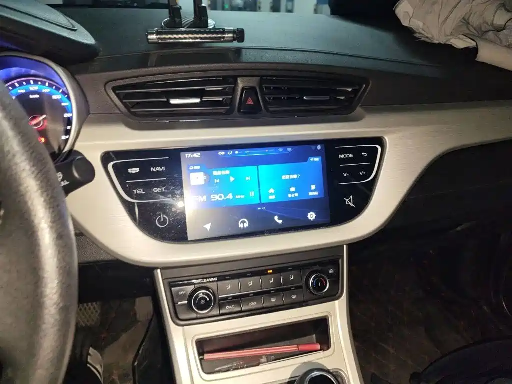 Geely Vision — миниатюра 6