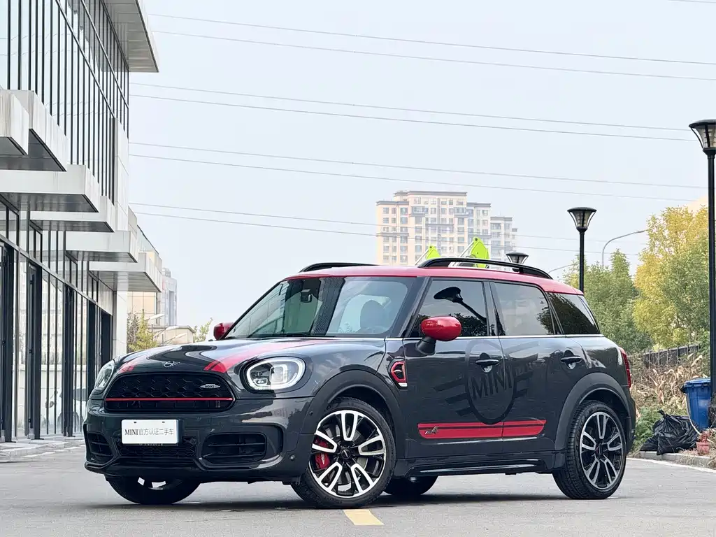 MINI JCW COUNTRYMAN
