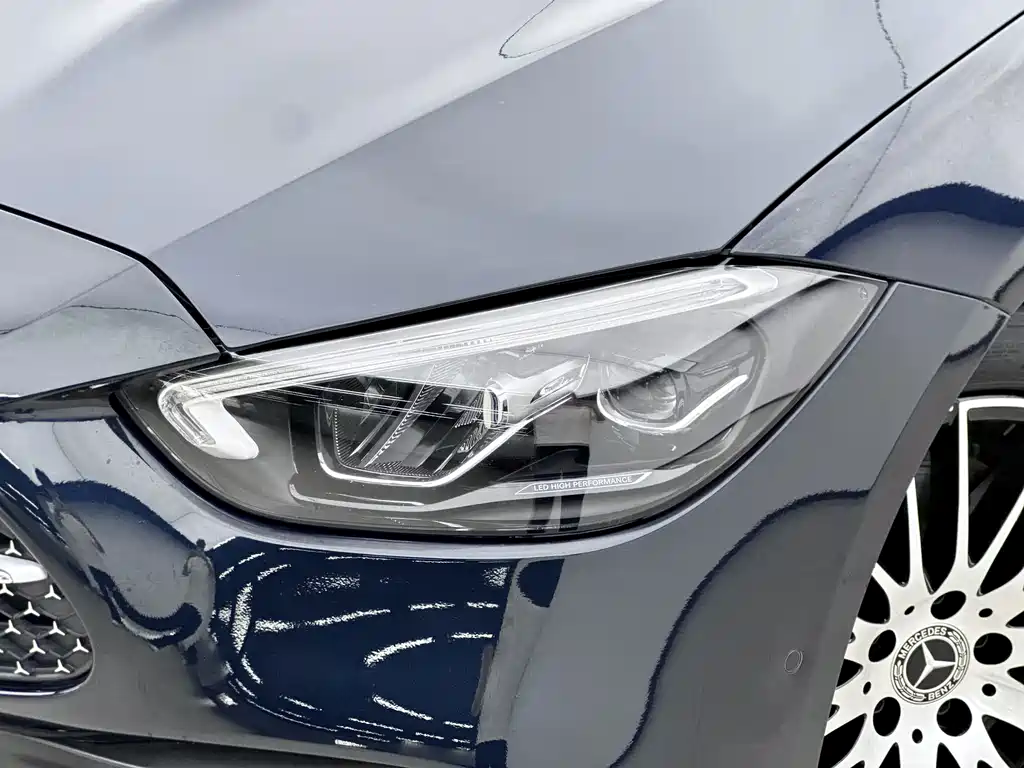 Mercedes-Benz C-Class — миниатюра 11