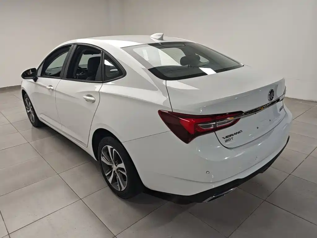 Buick Verano — миниатюра 5