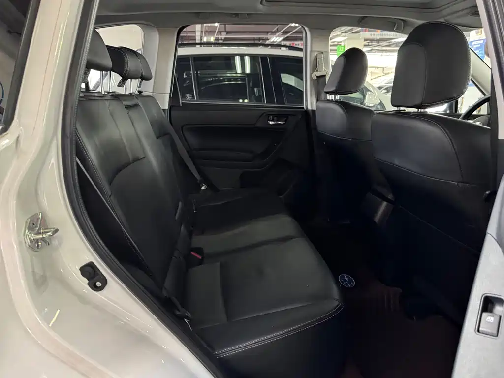Subaru Forester — миниатюра 10
