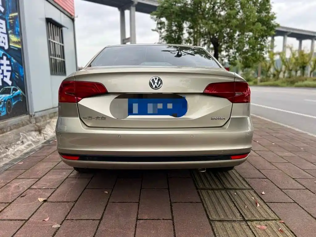 Volkswagen Bora — миниатюра 8