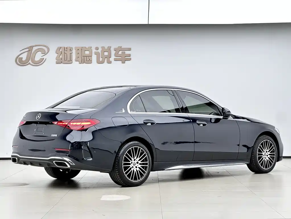 Mercedes-Benz C-Class — миниатюра 4