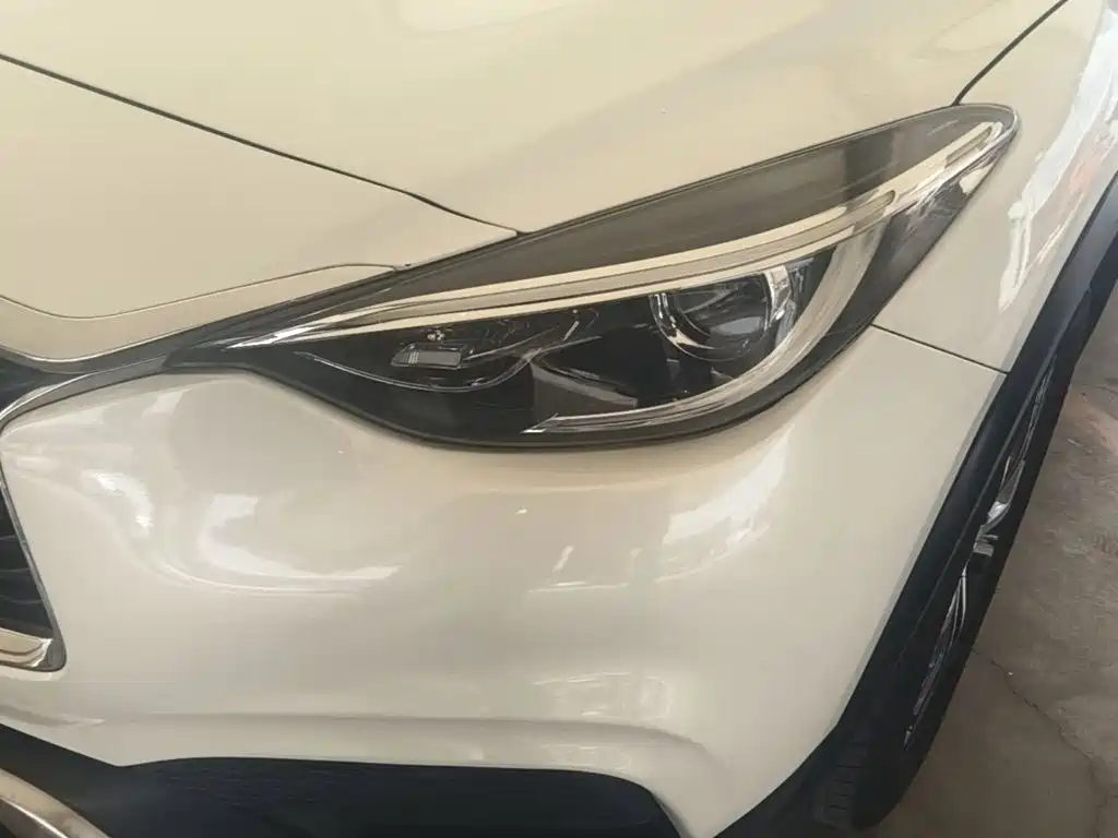Infiniti QX30 — миниатюра 24