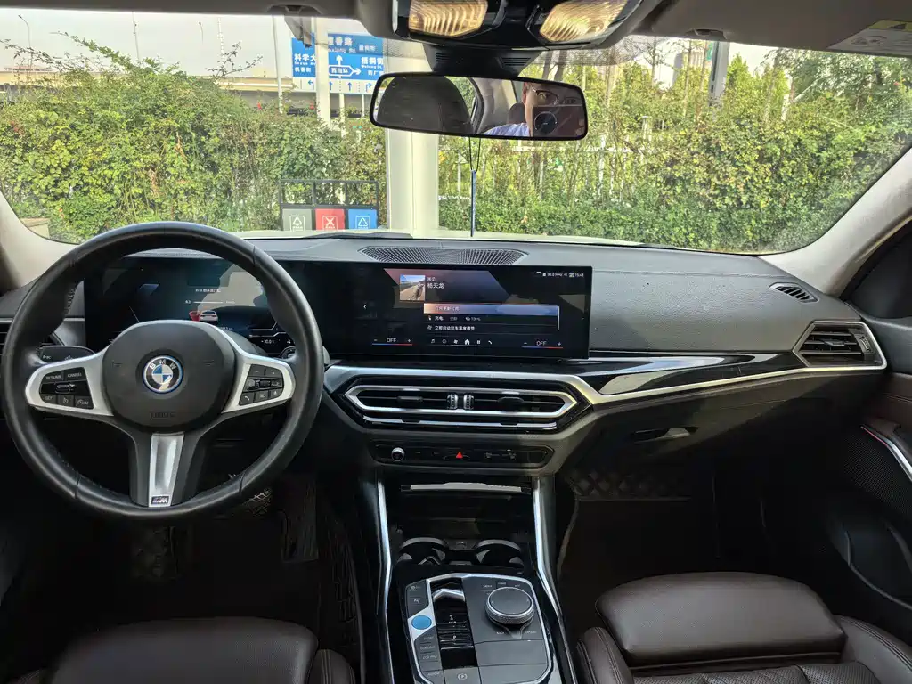 BMW i3 — миниатюра 17