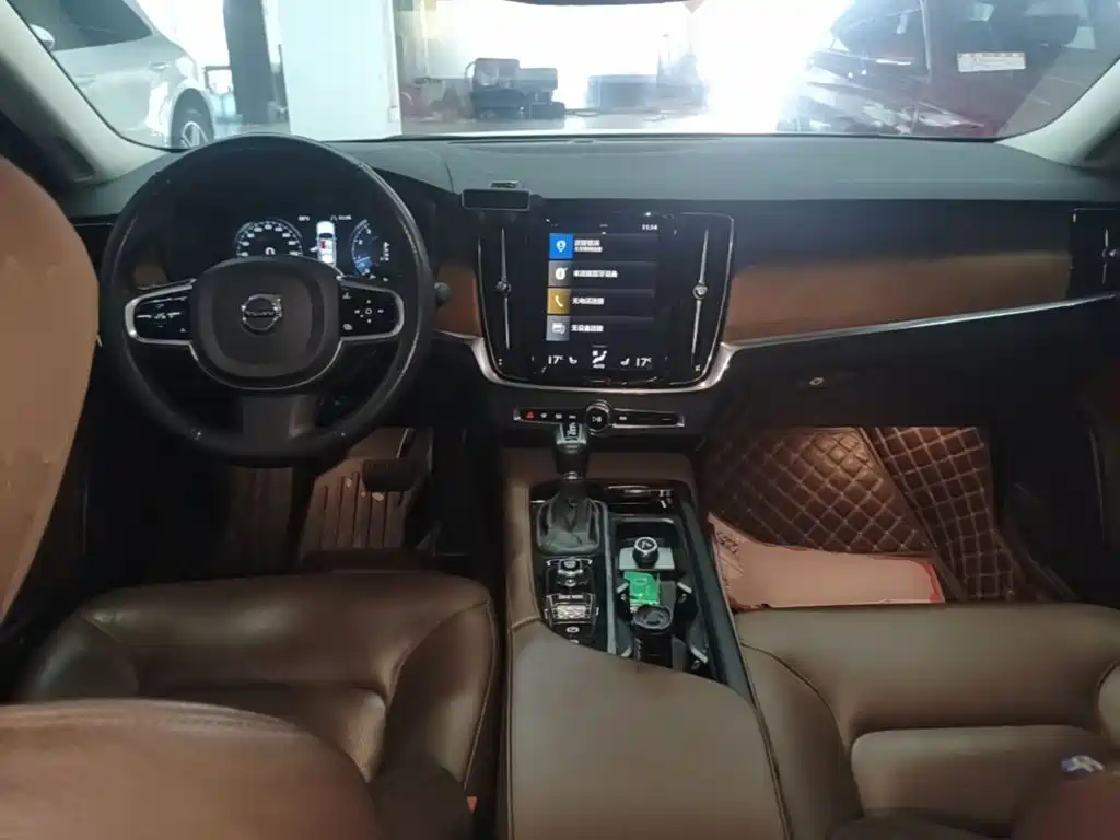Volvo S90 — миниатюра 10
