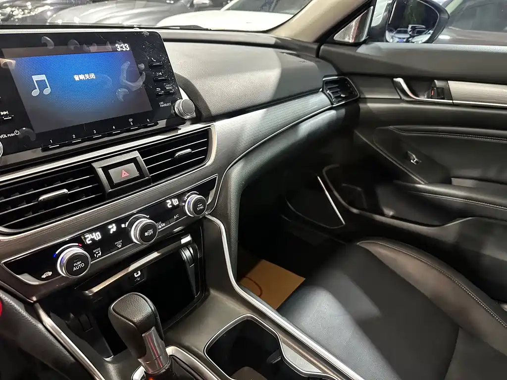 Honda Accord — миниатюра 8