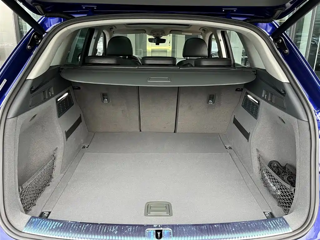 Audi Q5L 2018 40 TFSI Fashion V