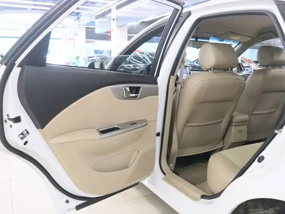 Buick Excelle — миниатюра 12