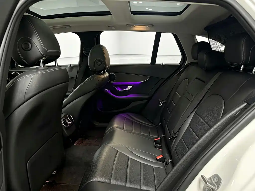 Mercedes-Benz C-Class (Import) — миниатюра 6