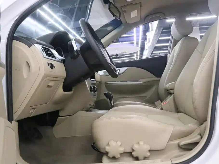Buick Excelle — миниатюра 11