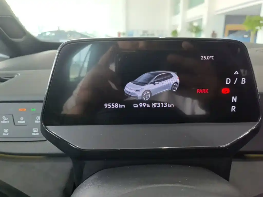 Volkswagen ID.3 — миниатюра 12