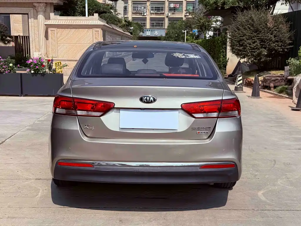 Kia K4 — миниатюра 10