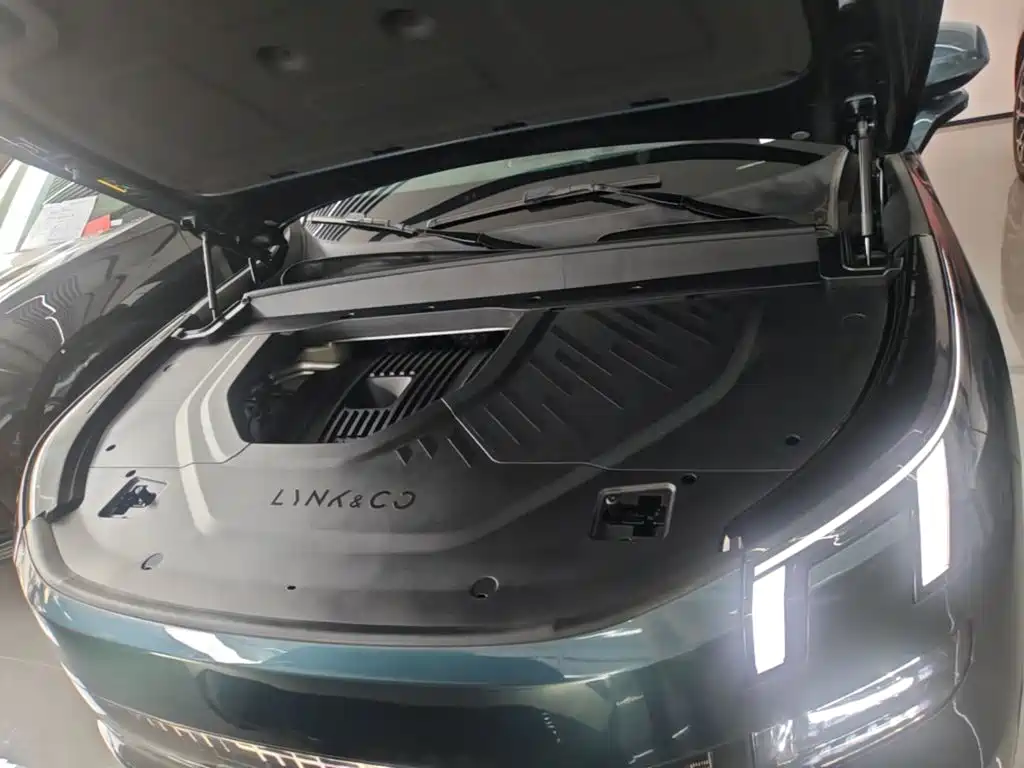 Lynk & Co 900 — миниатюра 20