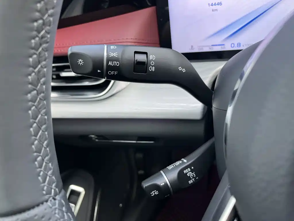 Hongqi Hongqi H5 — миниатюра 18