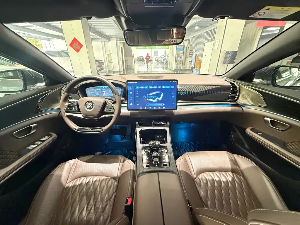 BYD Han — миниатюра 7