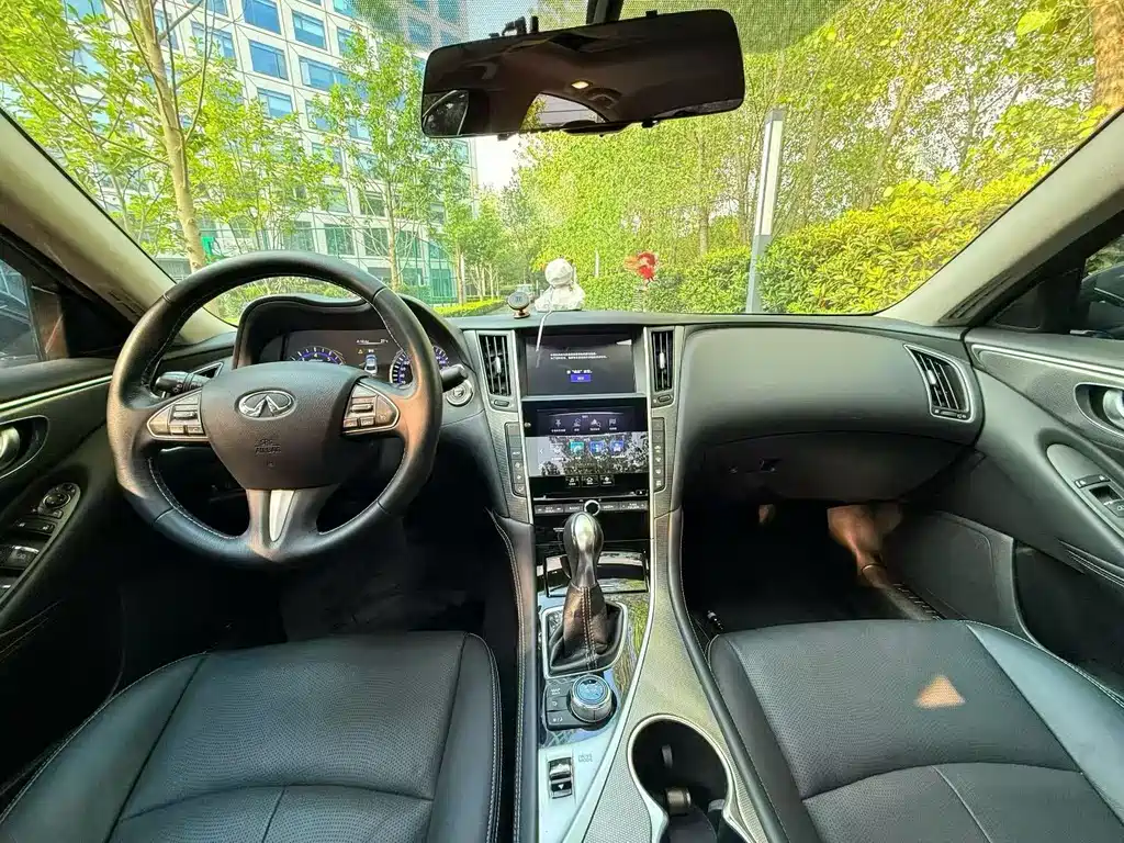 Infiniti Q50L — миниатюра 2