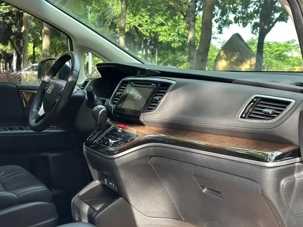 Honda Odyssey — миниатюра 13