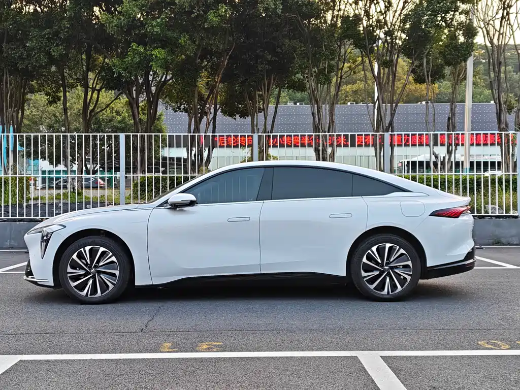 Buick Electra L7 — миниатюра 7
