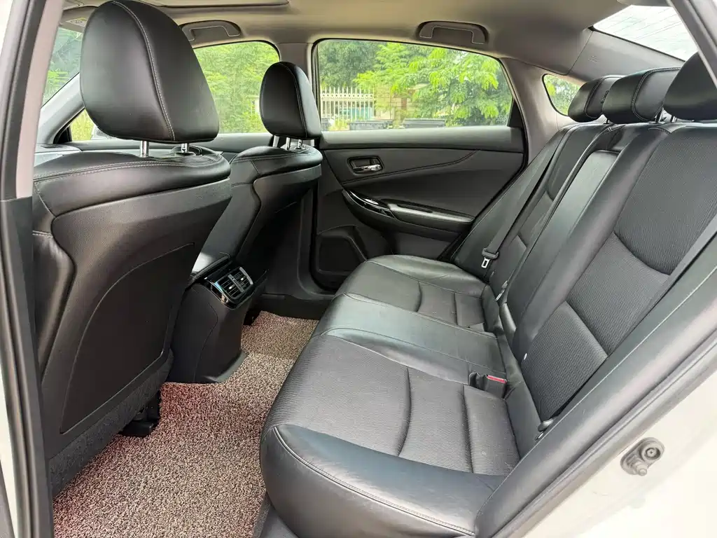Honda Spirior 2.0L Classic Edition, фото 6