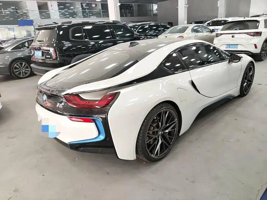 BMW i8 — миниатюра 7