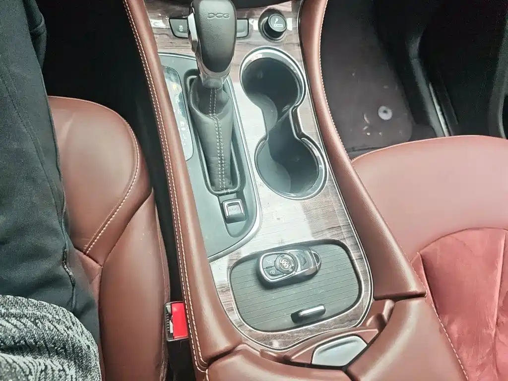 Buick Envision Plus — миниатюра 11