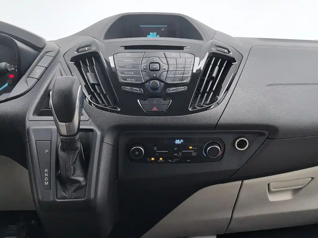 Ford Tourneo — миниатюра 12