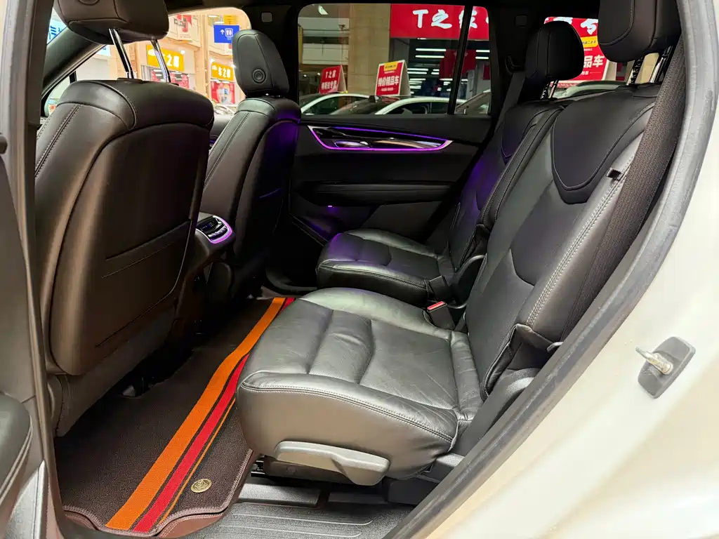 Cadillac XT6 — миниатюра 10