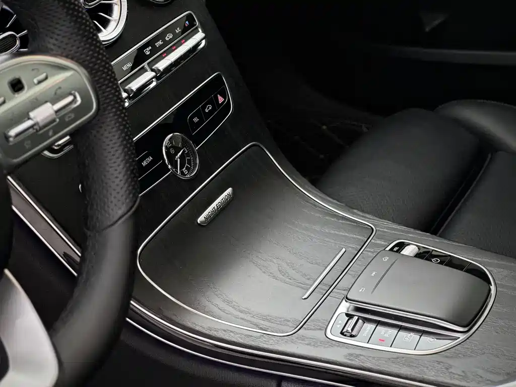 Mercedes-Benz C-Class — миниатюра 16