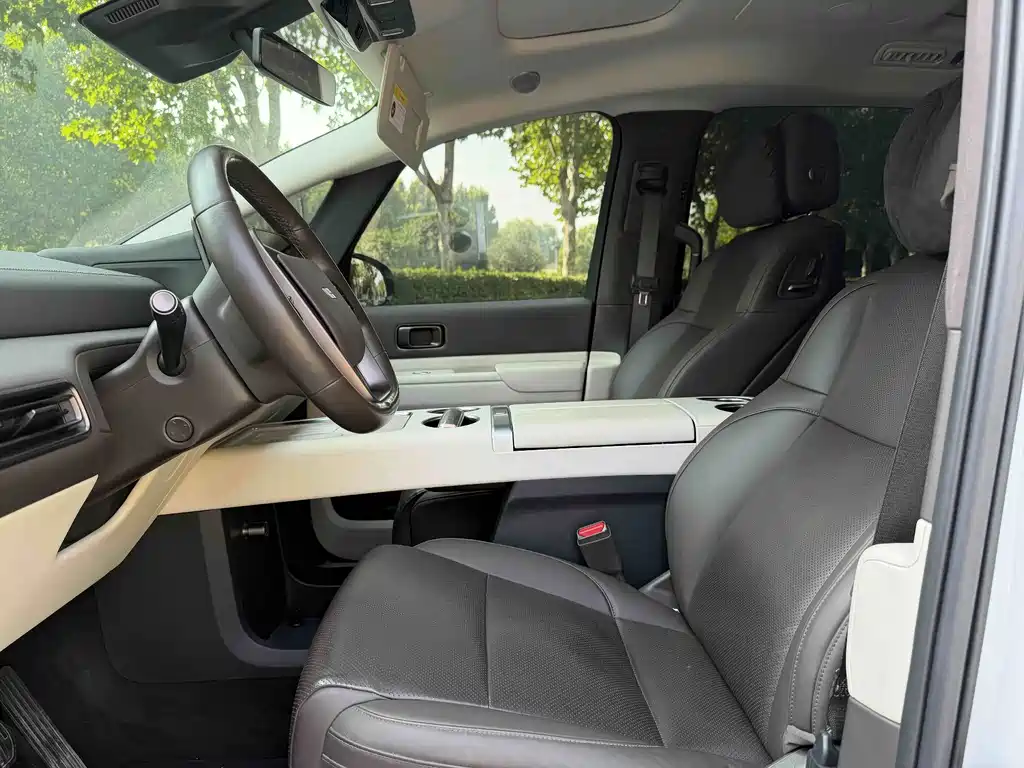 Li Auto Li MEGA — миниатюра 7