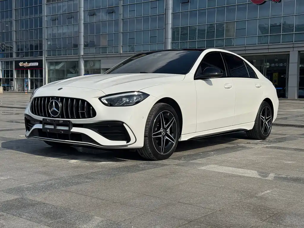 Mercedes-Benz C-Class 2024