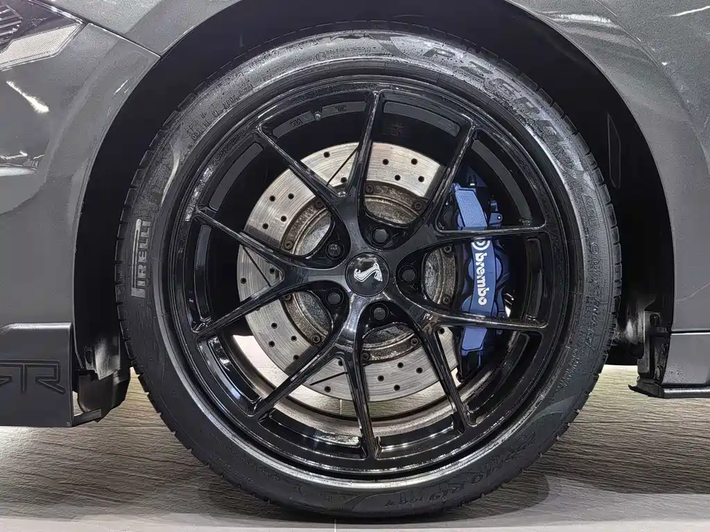 Ford Mustang — миниатюра 9
