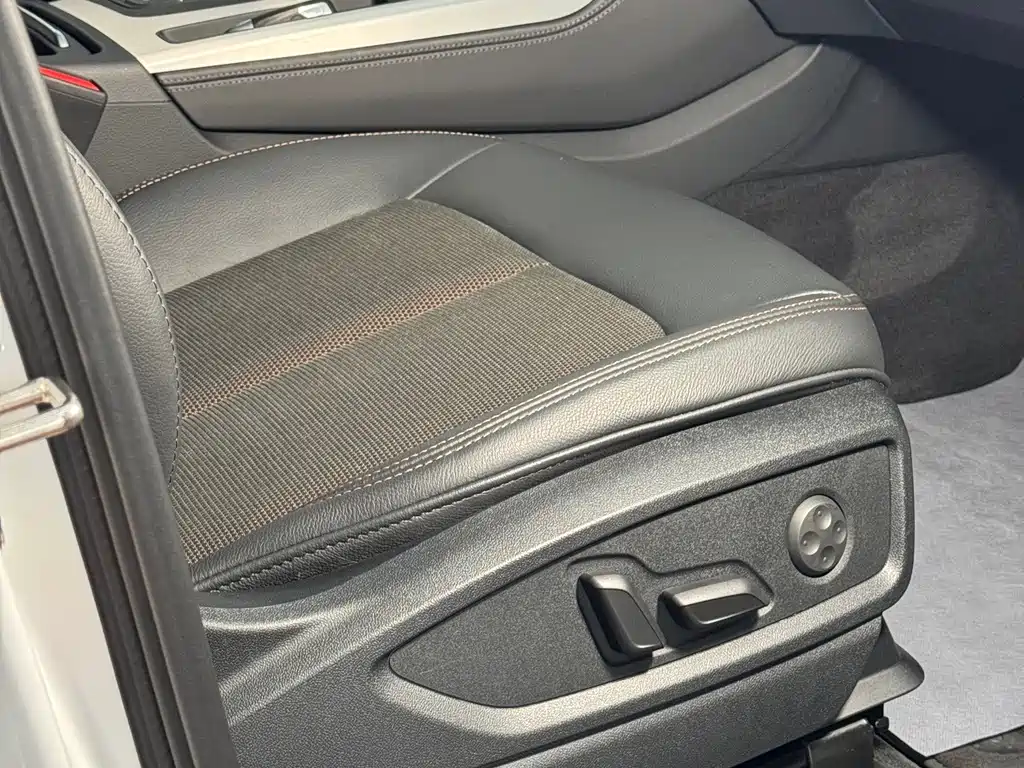 Audi Q5L — миниатюра 20