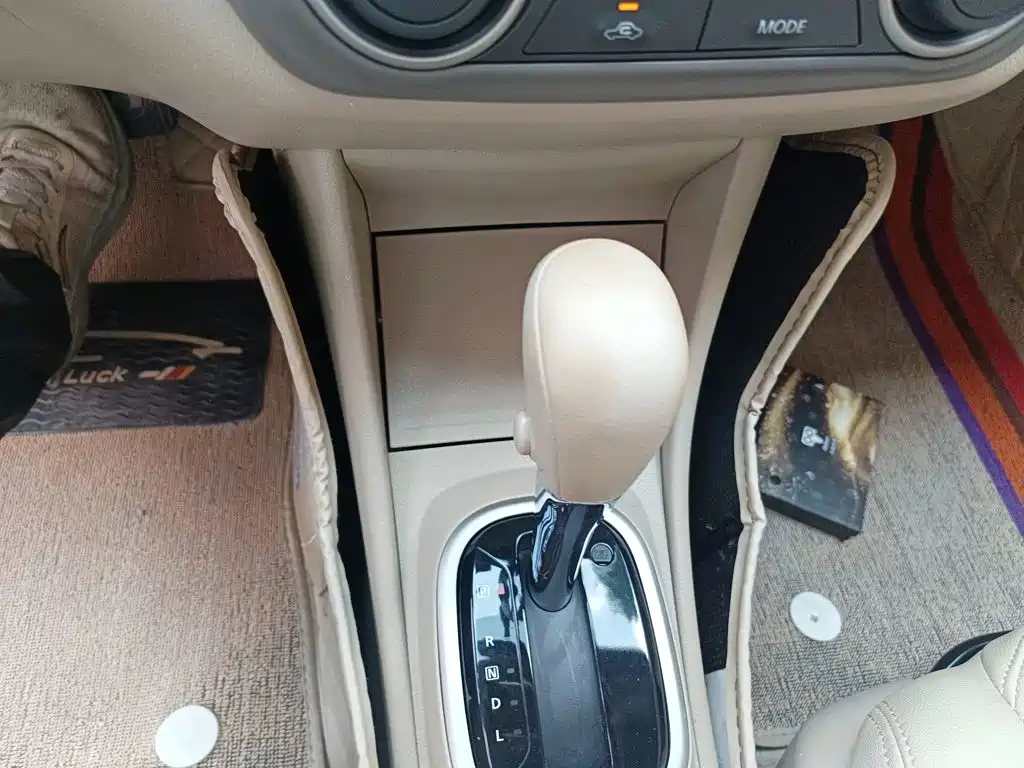 Nissan Sylphy — миниатюра 14