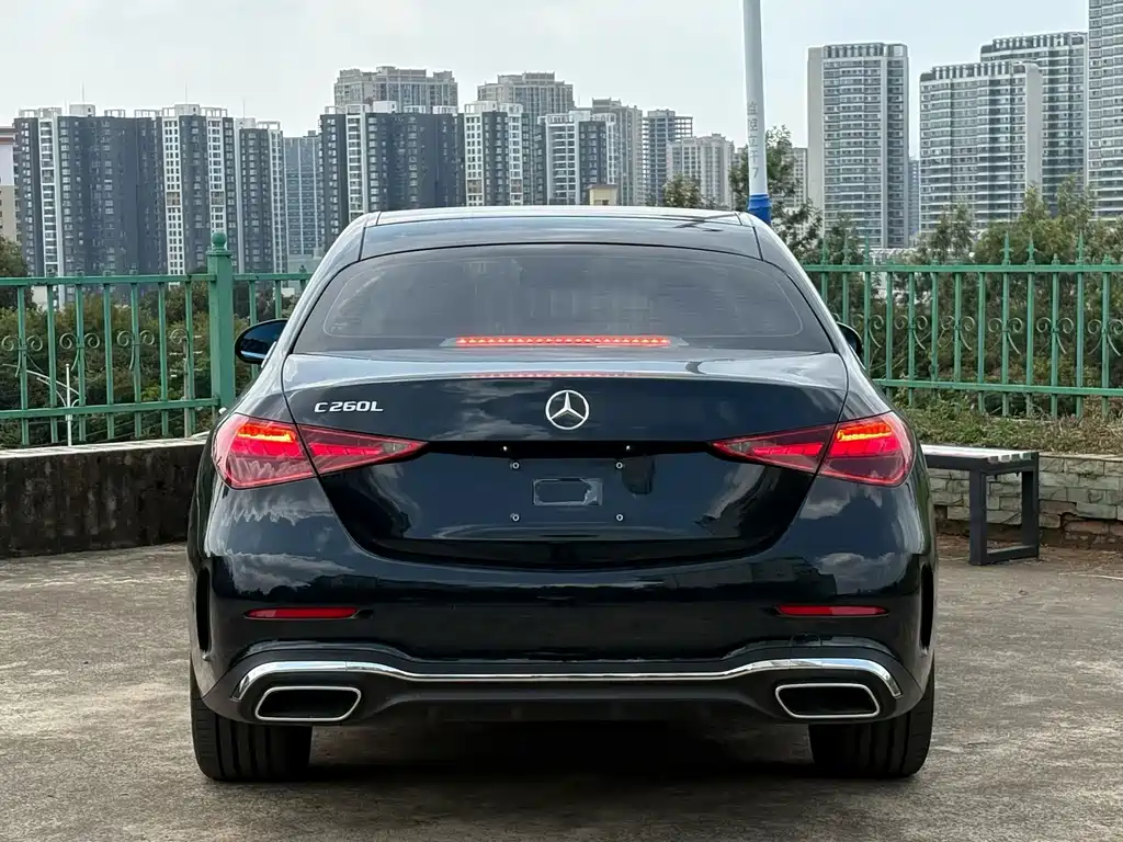 Mercedes-Benz C-Class — миниатюра 7