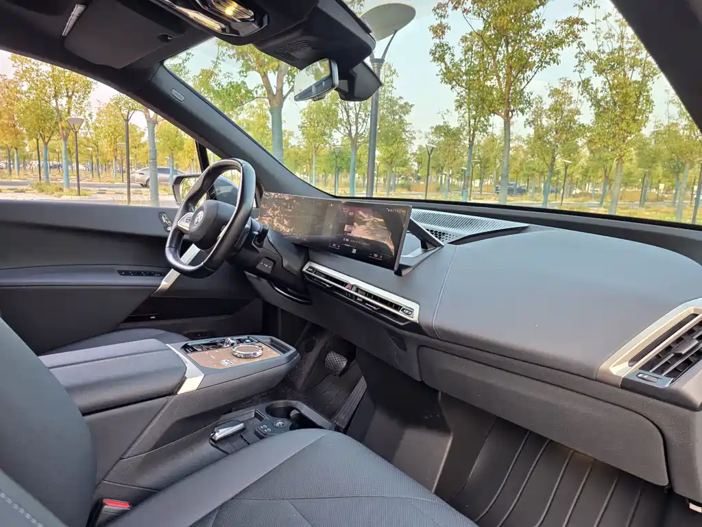 BMW iX — миниатюра 20