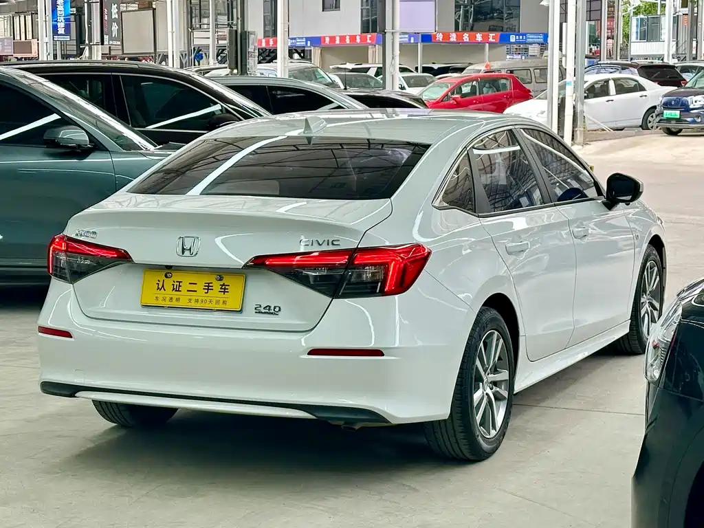 Honda Civic — миниатюра 5