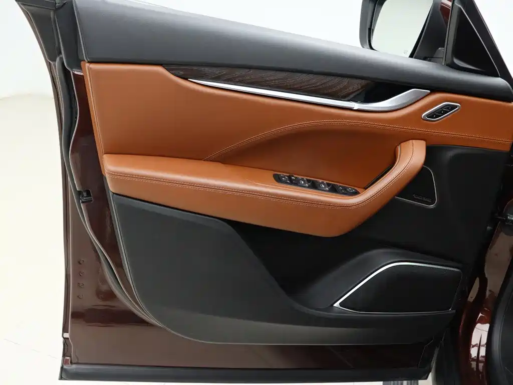 Maserati Levante — миниатюра 6