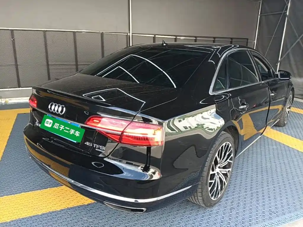 Audi A8 — миниатюра 7