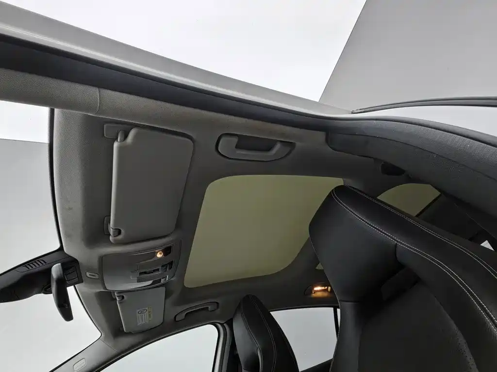 Mercedes-Benz GLA — миниатюра 14